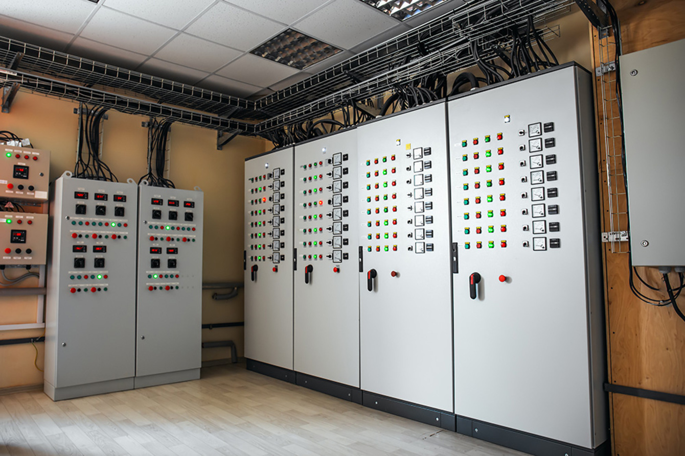 Schalt­anlagen­bau bei Elektro Baumgartner GmbH in Willmering