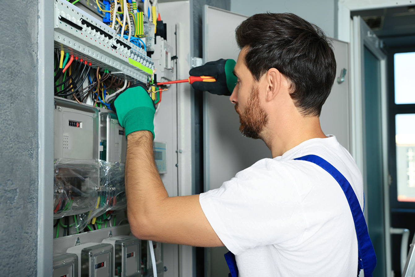 Nieder­spannungs­anlagen bei Elektro Baumgartner GmbH in Willmering